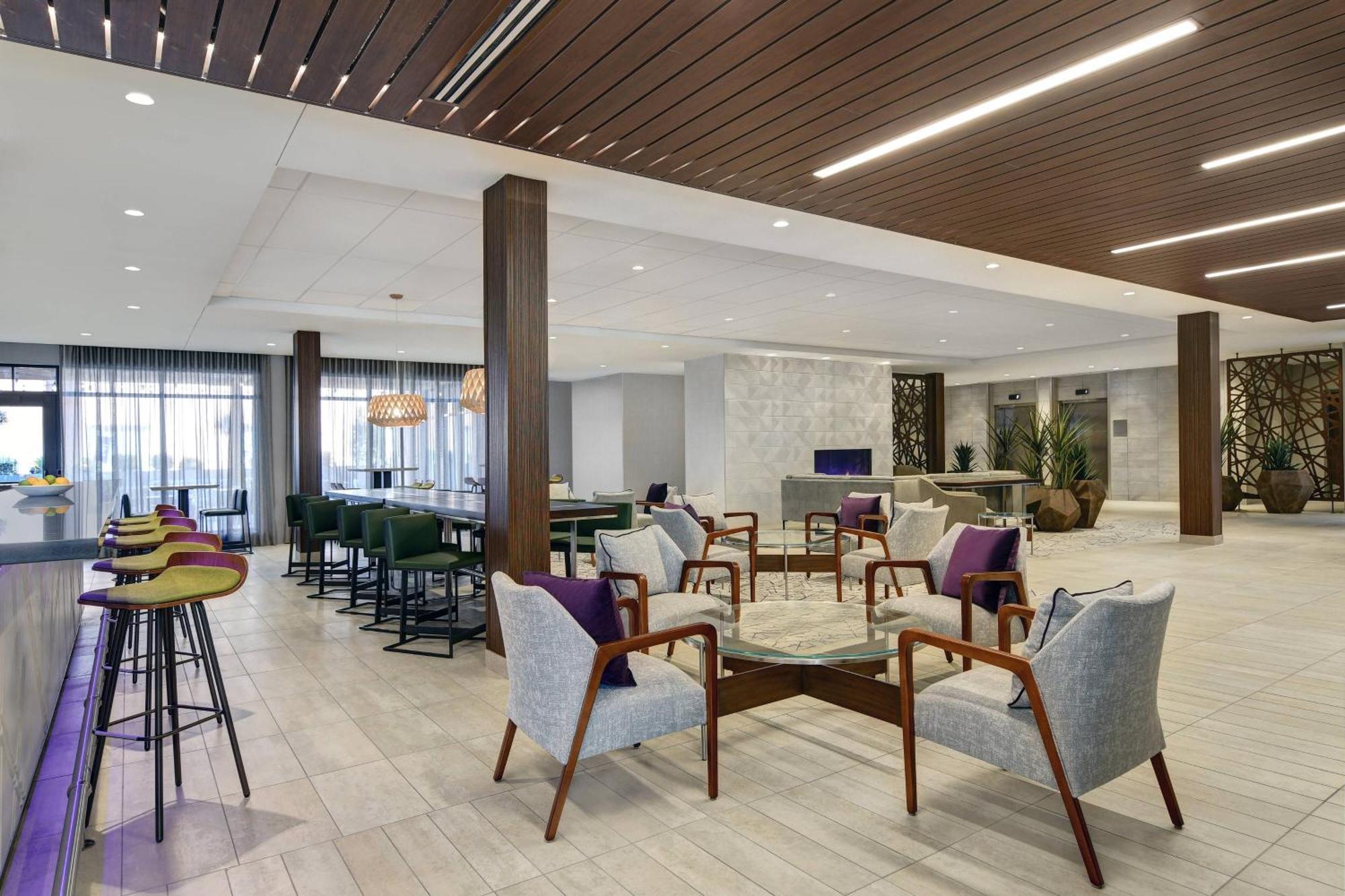 Courtyard By Marriott Manhattan Aggieville מראה חיצוני תמונה